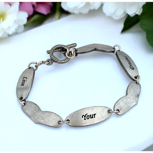 Vintage Bracelet Pewter Toned "Live Your Dreams" Toggle Clasp Inspirational 2S - Picture 1 of 4